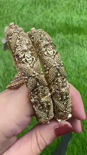 Rs 4500 Rajwari Openable Bangles