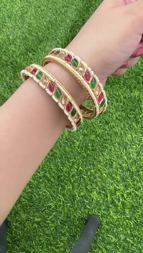 Rs 3000 Bangles pair [ 2.6 ]