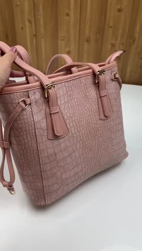 Rs 3200 Hand Bag