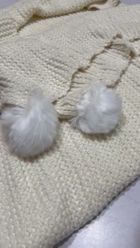 Rs 1950 Imported wool scarf