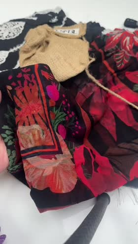 Rs 10500 Esmel by Mushq Mon Tresor Luxe Lawn Collection Emb 3pc [Amor Omnia Vincit] [Retail 17250]