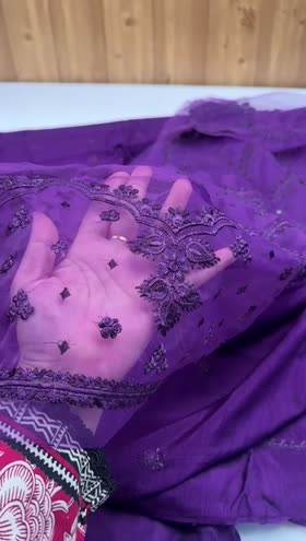 Rs 7500 Sapphire Statement Emb Jacquard Raw Silk Duppata 3pc [Retail 14990]